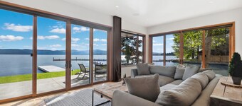 Spend Winter Here! Lake House, less than a Mile from Downtown Bigfork!