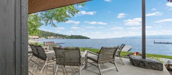 Lakeside Retreat with Firepit and Boat Dock