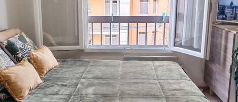 Bügeleisen/Bügelbrett, kostenloses WLAN, Bettwäsche