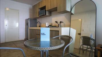 Fridge, microwave, stovetop, toaster