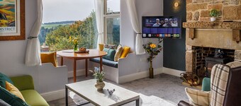 Scenic Luxury Retreat Near Bakewell Peak District