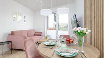 Apartment, 1 Schlafzimmer, Balkon | Wohnzimmer