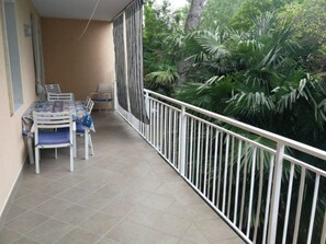 Appartement, 2 chambres, balcon, vue sur le jardin | Balcon