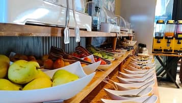 Petit déjeuner buffet compris tous les jours