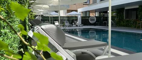 Piscine extérieure (ouverte en saison)