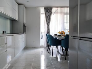Appartamento (A1) | Cucina privata | Forno, bollitore elettrico, tostapane