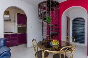 House | Dining - House Zdenka (Okrug)