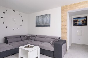 Apartment (A2) | Living room