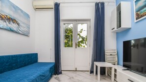 Apartment (A2) | Living room - Apartments Helios (Kastel Gomilica)