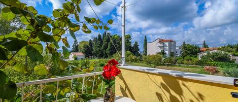 Apartment (A2) | Balcony