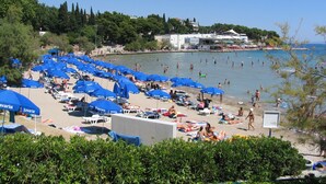 Beach - Apartments and Room Poesia (Split)