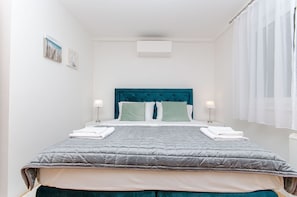 Apartment (A1) | 3 bedrooms, in-room safe, iron/ironing board, free WiFi - Apartment Gilda Lux (Split)
