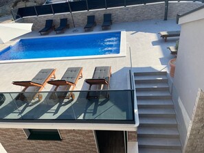 Outdoor pool - Apartments Villa Milas With Pool (Dugi Rat)