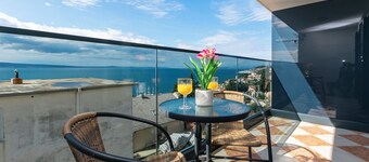 Apartments Villa Milas With Pool