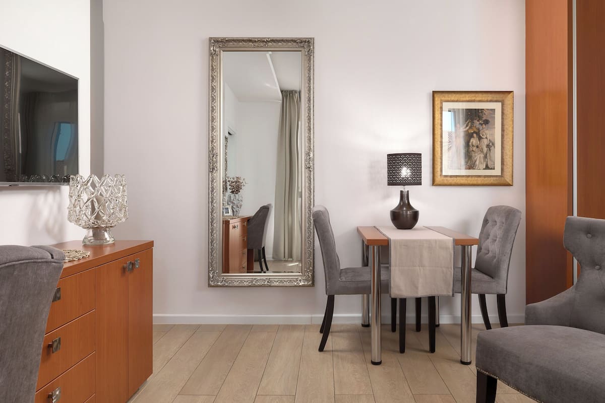 Studio (A4) | Living room