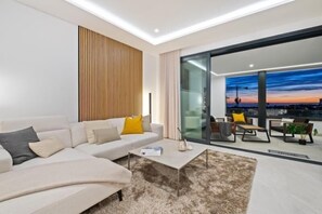 TV - Santa Clara Sea View (Marbella)