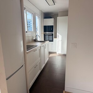 Departamento | Caja de seguridad en la habitación y escritorio 