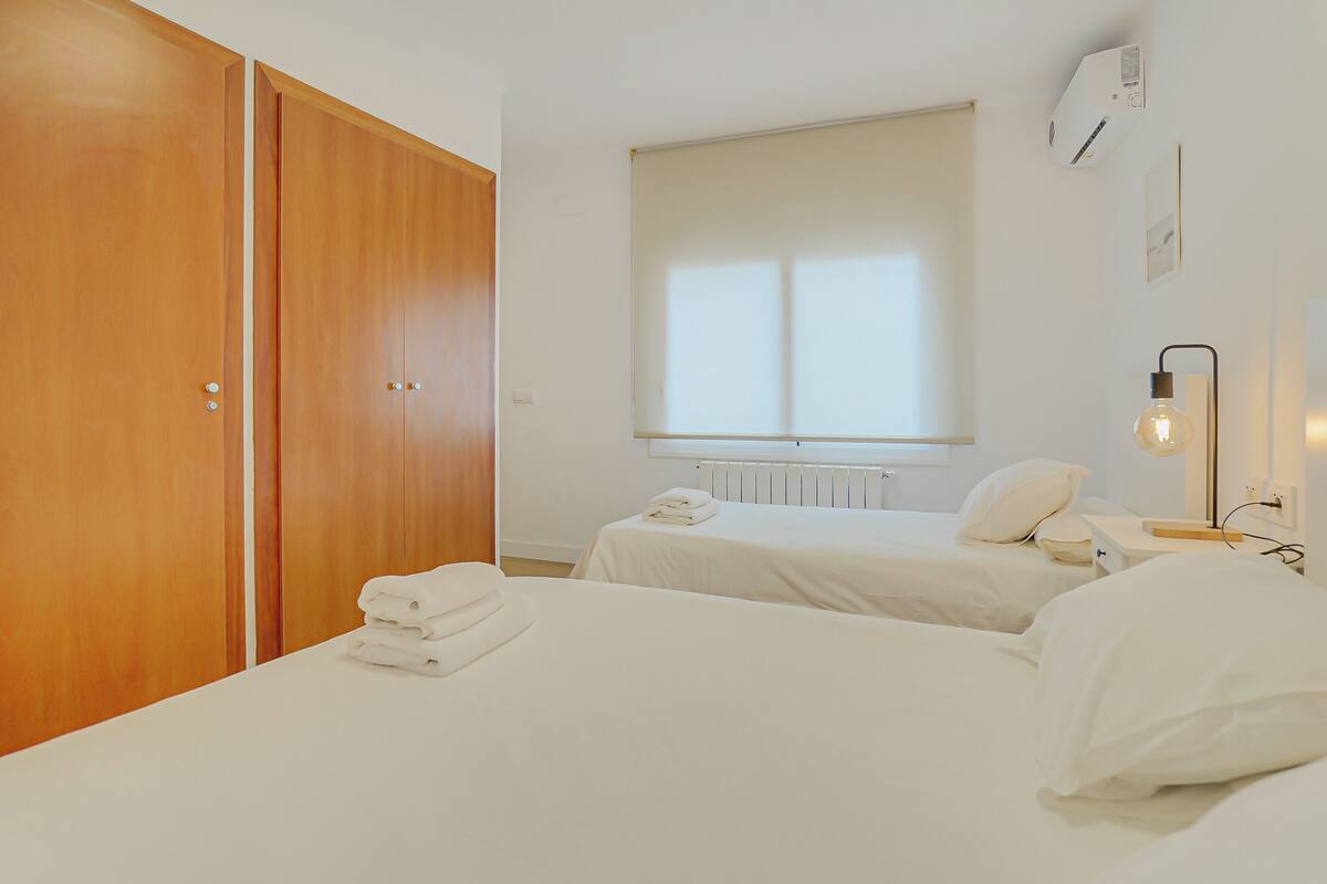 Leilighet | Safe på rommet, skrivebord og skrivebord for bærbar PC