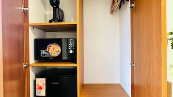 Dobbeltrom – comfort | Safe på rommet, skrivebord og skrivebord for bærbar PC