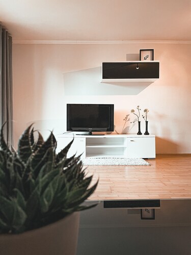 Schöne Ferienwohnung in ruhiger Lage mit Blick ins Grüne