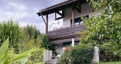 Schöne Ferienwohnung in Ruhiger Lage mit Blick ins Grüne
