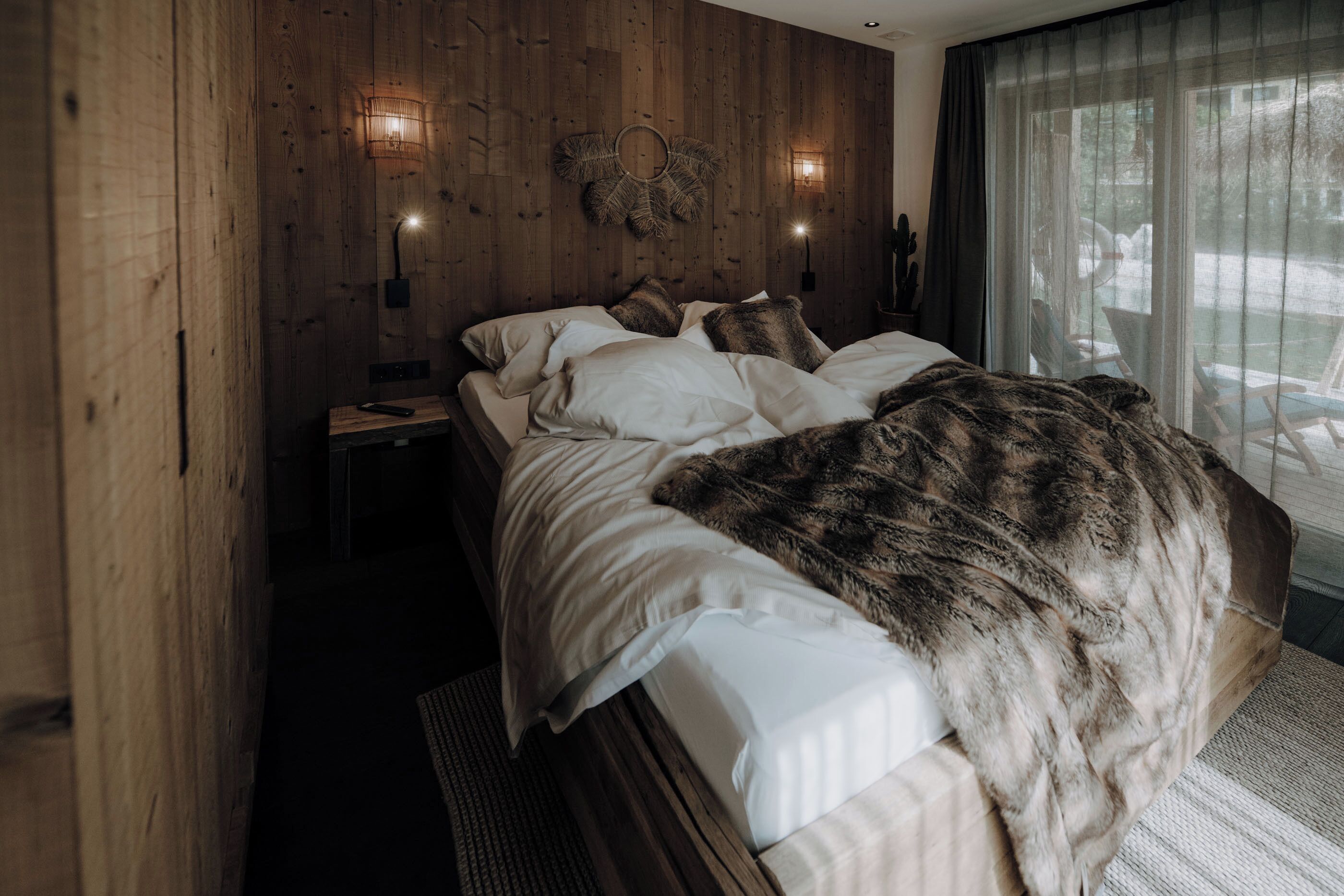 Luxury Chalet | Individually furnished, laptop workspace, free WiFi