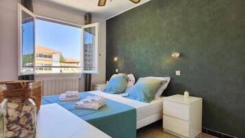 4 chambres, fer et planche Ă  repasser, lit parapluie, Wi-Fi gratuit