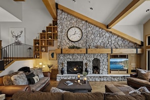 Smart TV, chimenea