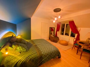 3 bedrooms, iron/ironing board, free WiFi, bed sheets