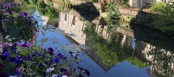 Gîte de la Tronchoyse, Entre Vins et Nature, Baignades en Rivières et Châteaux