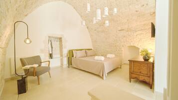 1 chambre, literie hypoallergénique, couette en duvet d'oie, minibar