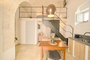 Traditional Apartment, 1 Double Bed with Sofa bed, Ground Floor | Private kitchen