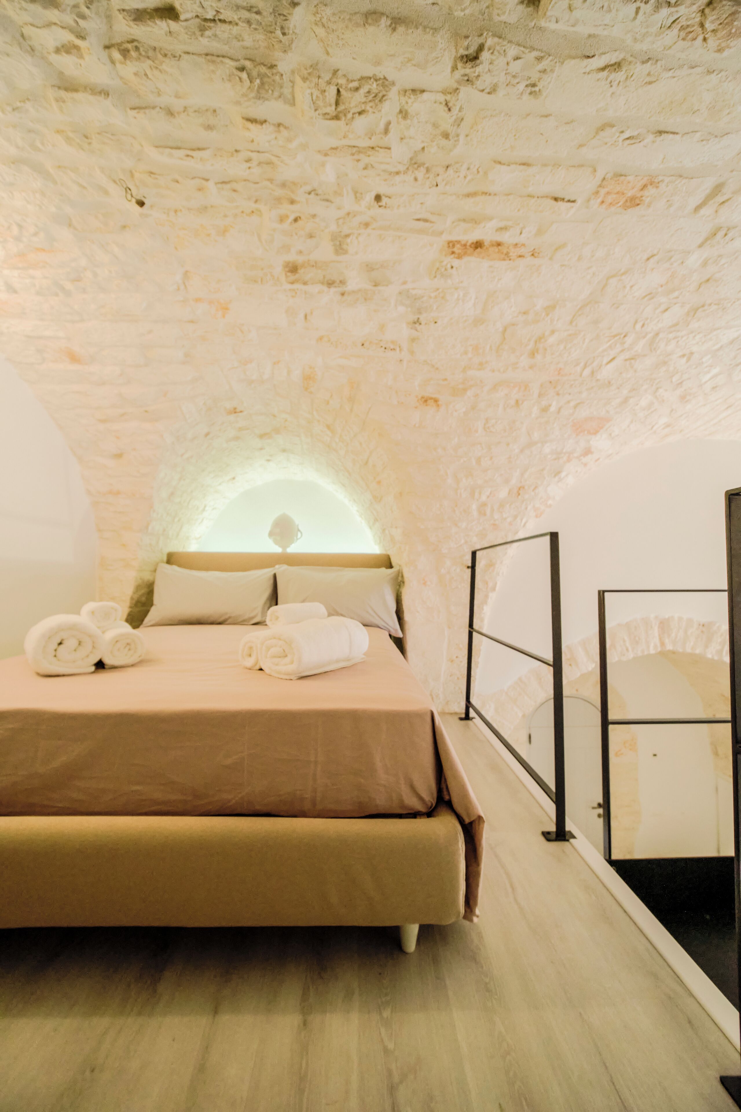 Ropa de cama hipoalergénica, edredón y minibar 