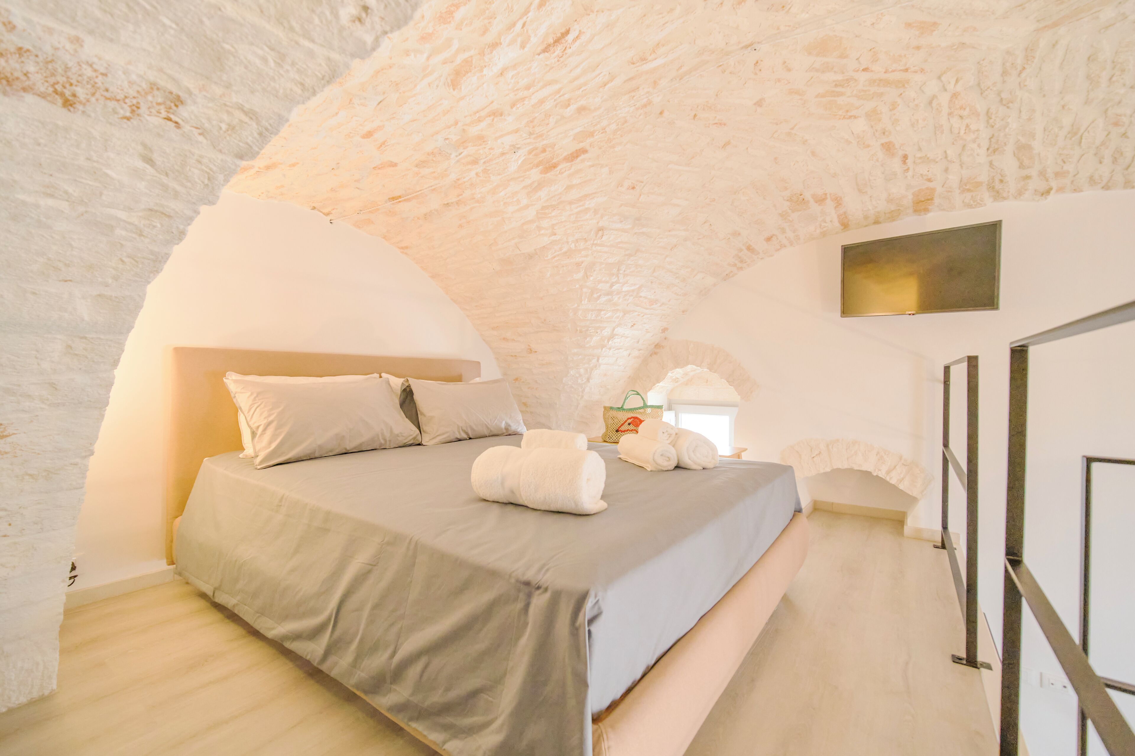 Ropa de cama hipoalergénica, edredón y minibar 