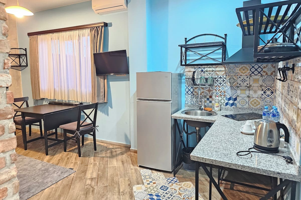 Family Room | Private kitchen