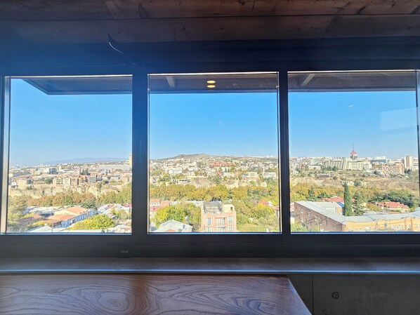 Signature Room, Hot Tub, River View | City view - Brooch Boutique Hotel (Tbilisi)