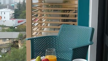 Standard Triple Room, Balcony | Balcony