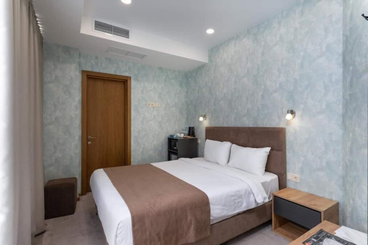 Economy Double Room, Balcony