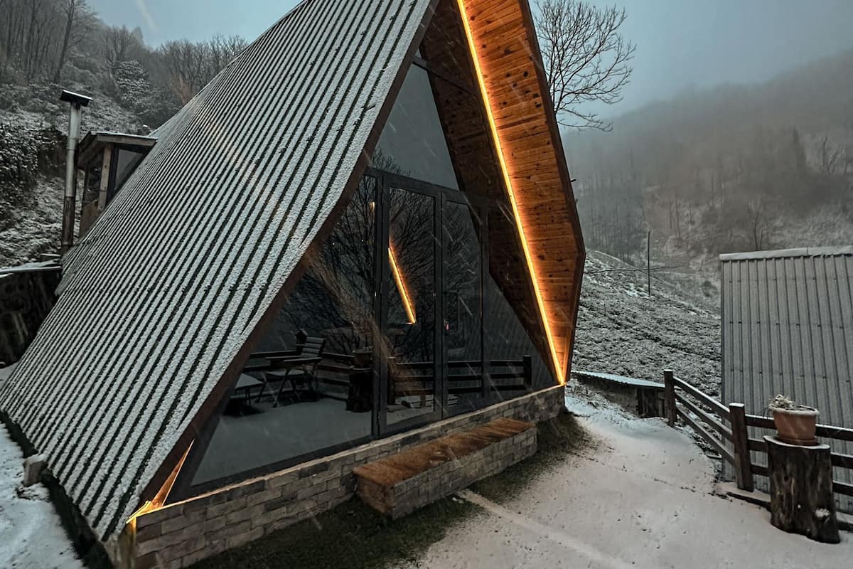 Luxury Triple Room, Non Smoking, Mountain View