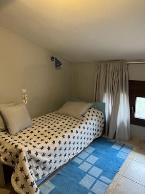 3 chambres, fer et planche à repasser, Wi-Fi gratuit