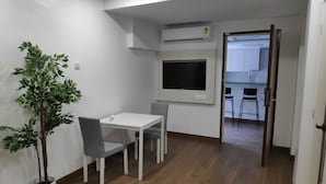 Unclassified image, 4 of 11, button - White House by Maxxvalue Apt. Bandra  (Mumbai)