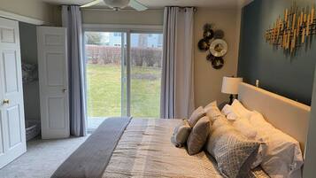 4 slaapkamers, een bureau, wifi, beddengoed