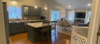 The North Shores Upscale Home Near The Beach