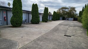 Free self-parking - Koo Wee Rup Motel (Koo Wee Rup)