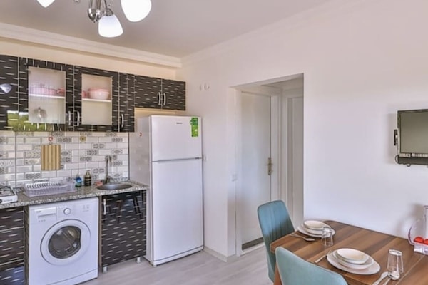 1 habitación, escritorio y sistema de insonorización