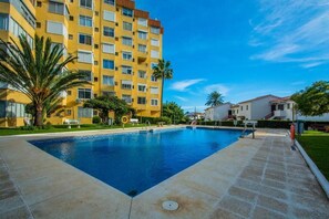 Outdoor pool - Confortable Estudio con Vista al mar de La Cala (Las Lagunas de Mijas)