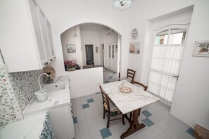 Ofen, Herdplatte, Geschirrspüler