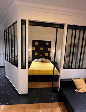 1 chambre, fer et planche à repasser, Wi-Fi, draps fournis