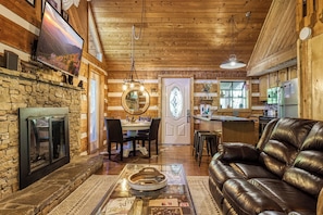 Smart TV, fireplace