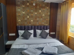 Free WiFi, bed sheets - Hotel Asha Delight (Narendranagar)